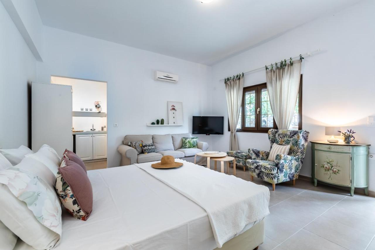 Oikia Guesthouse Stafylos Exterior foto